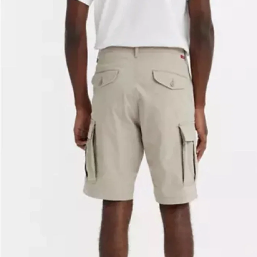 Levi Strauss & Co Mens Cargo‎ Shorts Khaki Tan Size 34x9.5 Utility Pockets